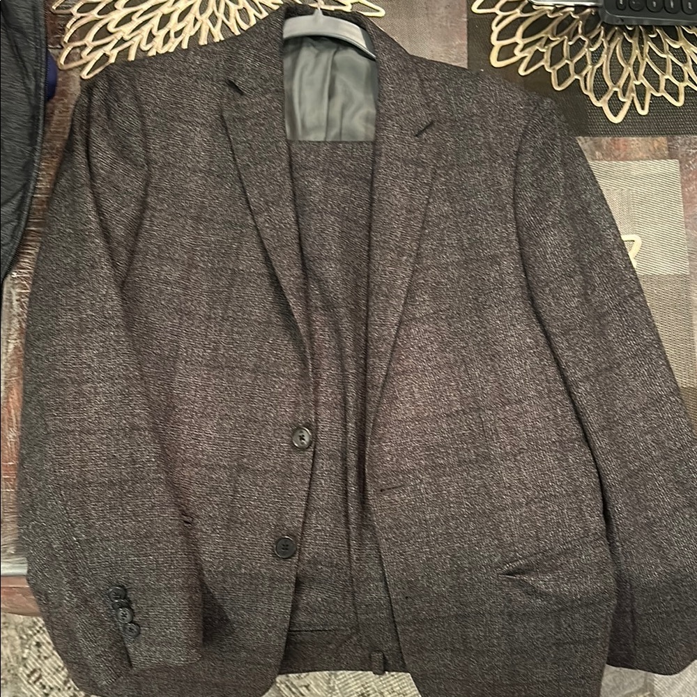 Brown checkered wool banana republic Reda suit 38s jacket 32x30 trousers